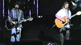 indigo girls 19920604 the beacon theater  new york new york [upl. by Arramas450]