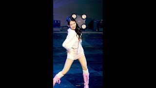 240204 트리플에스 콘서트 공유빈  복합성  tripleS Concert Gong YuBin  Complexity [upl. by Eanod890]