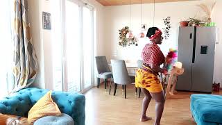 FLAVOUR AND GAAGAEGEDEGE TRADITINAL DANCE [upl. by Yma]