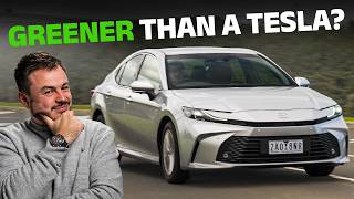 2025 Toyota Camry review 35L100km 67mpg Insane hybrid fuel economy [upl. by Stacy]