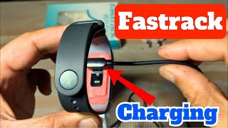 Fastrack smart watch charge kaise kare  How to charge fastrack smart watch fastrackwatch [upl. by Yenhpad]