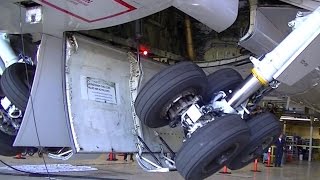 Boeing 757 Landing Gear Demonstration Detailed Gear Swing [upl. by Midian]