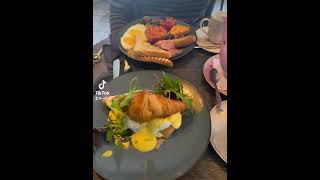 Egg Benedict on croissant and Full English breakfast 😋 shorts breakfast [upl. by Materse]