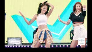 설현 빙글뱅글 Seolhyun Bingle Bangle AOA 4K 60P RAW 직캠180706 [upl. by Bradstreet615]