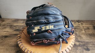 SSK Infielders Glove [upl. by Lalad]