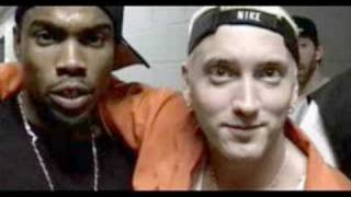 Eminem amp Proof Live Rare Concert Pick It Up Ain´t Nuthin´But a G thang [upl. by Doane868]