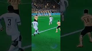 Enroulée en dehors de la surface football fifa fc24 [upl. by Lobiv214]