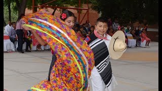 JARABE MIXTECO BAILADO POR NIÑOS OAXAQUEÑOS [upl. by Ayikat71]