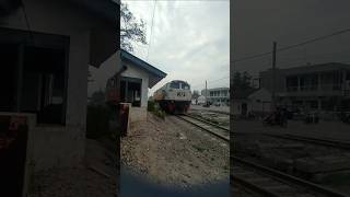 Kereta api kosongshortvideo keretaapi [upl. by Ylle]