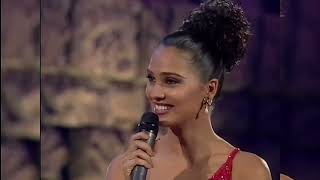 Lara Dutta Miss Universe 2000 from India full performanceMissUniverse LaraDutta [upl. by Kaylee]