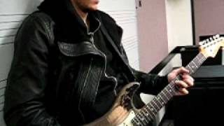 John Mayer plays his Black One strat at Berklee [upl. by Divod]