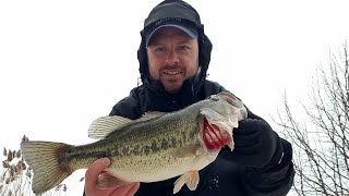 Ice fishing Large Mouth on the Finicky Fooler  Grays Lake IL [upl. by Anuait]