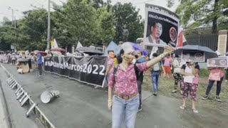 Activistas filipinos denuncian la candidatura a presidente de Marcos [upl. by Tija]