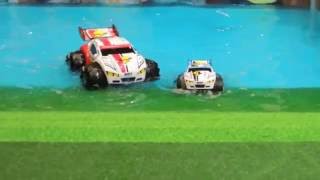 2016年おもちゃショー 水陸両用ＲＣ VAPORIZR 2 NIKKO KYOSHO EGG [upl. by Landrum488]