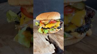 Angus smash burger recept  BBQuality [upl. by Ahsinom]