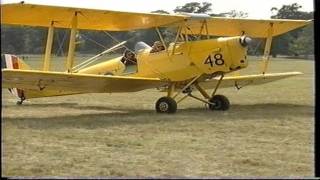 DE HAVILLAND TIGER MOTH CLUBS ANNUAL INTERNATIONAL MOTH RALLY WOBURN ABBEY [upl. by Daven]