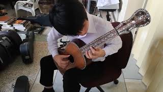 Chinnawat Themkumkwun plays Fabricatores Guitar 1811 [upl. by Amjan]