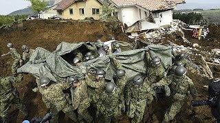 Fuertes temblores continúan sacudiendo Kumamoto y Oita en el suroeste de Japón [upl. by Edveh]