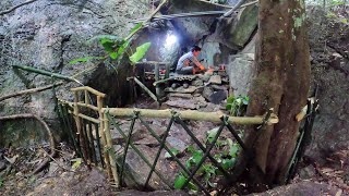 Full video 365 day solo Bushcraft and Camping Build shelter under the cliff [upl. by Urbanus]