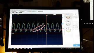 Lissajous Figuur op Oscilloscoop [upl. by Lorant]