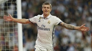 How to BOSS the midfield  Toni Kroos Analysis [upl. by Drewett964]