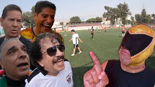 Cascarita de fútbol con COMEDIANTES luchadores por ACAPULCO  Tinieblas Jr [upl. by Livy593]