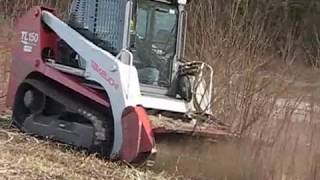 Takeuchi TL150 avec broyeur forestier [upl. by Riada524]