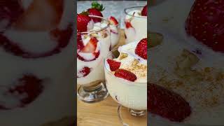 Deliciosas fresas con crema receta fácil [upl. by Romeyn45]