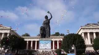 Bayernhymne und Luftballons vor Bavaria Standkonzert Oktoberfest 2014 [upl. by Boys64]