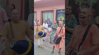 Shyama Aan Baso Vrindavan MeinMayapur ISKCON MandirMayapurMayapur kirtanShortsViralvideo❤💕🙏🙏💥💯 [upl. by Drisko]