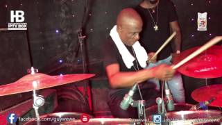 DJAKOUT 1 LIVE quotLA FAMILIAquot  ESQUINA LATINA 28 JUILLET 2017 [upl. by Oba18]