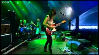 Warpaint  Jubilee live  Reading 2011 [upl. by Obala]