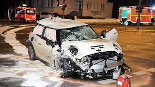 BerlinWilmersdorf Betrunkener 21 schrottet Mietwagen und hinterlässt Trümmerfeld [upl. by Meeki]