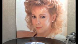 Reba McEntire  New Fool at an Old Game original Lp version [upl. by Tedra839]