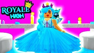 Who Can Level Up The Fastest In Royale High SISTER vs SISTER Roblox [upl. by Akinnej]