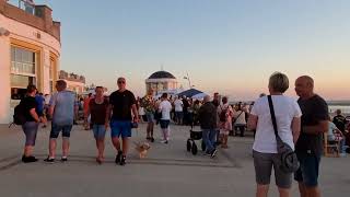 borkum 🎉  Die quotPromenadenfetequot lädt zu einer großen Party🎉 am Nordstrand ein🍷Urlaub 13082022 [upl. by Derdlim]