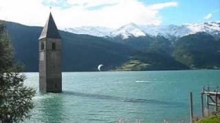 RESCHENSEE  Lago di Resia I  Kitesurfer [upl. by Ursulette395]