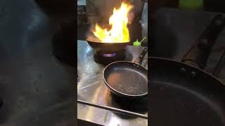 Street food 🍱 clean bhi ho sakta hay youtubeshorts foodie streetfood [upl. by Yxel]