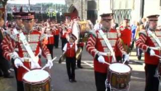 Blackskull Corps of Fife amp Drum playing in Londonderry Take a look at the cymbal player [upl. by Andromede]