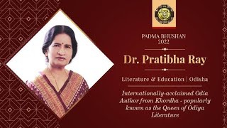 President Kovind presents Padma Bhushan to Dr Pratibha Ray for Literature and Education trending [upl. by Ennovehc]