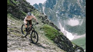 Mavic eCrosstrail SL Carbon No more limits [upl. by Drye]