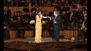 VALENCIA MANOLO ESCOBAR Y DIANA NAVARRO CANTANDO JUNTOS quotPOROMPOMPEROquot [upl. by Airlia892]