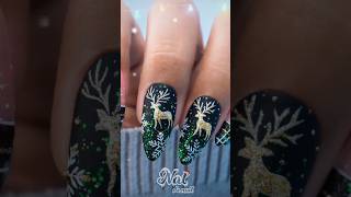 💚🦌Green and gold reindeer nail art christmasnails shorts natdenail holidays nailart [upl. by Eidnak525]