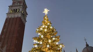 Venezia piazza San Marco accensione albero Natale 2023 Vocal Skyline Guided Tours in Venice [upl. by Groot358]