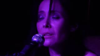 Nerina Pallot  A Christmas Lullaby  live  Xmas in London 2018 [upl. by Kind]