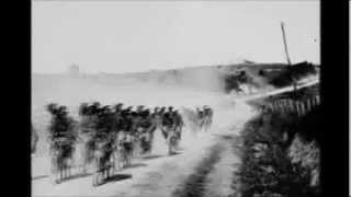 The famous Bersaglieri cyclists of the Italian Army  1915 [upl. by Yblehs]