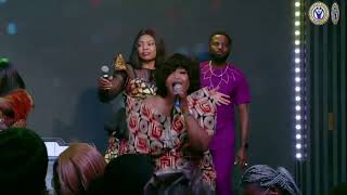 Thanksgiving Praise Blast With Confidence Chieke [upl. by Aiekat670]