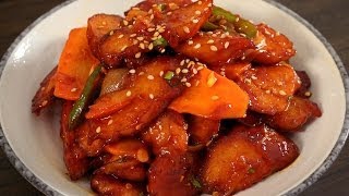 Spicy Stirfried fish cakes Eomukbokkeum 어묵볶음 [upl. by Skantze501]