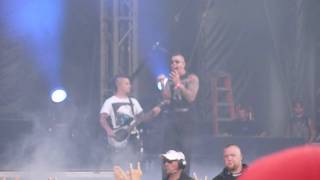 Avenged Sevenfold performing So Far Away Live  Heavy MTLJuly 25th 2010 in Montreal QC [upl. by Niwri]