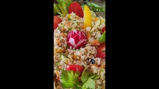 Insalata di Quinoa in un Minuto shorts [upl. by Nirol]